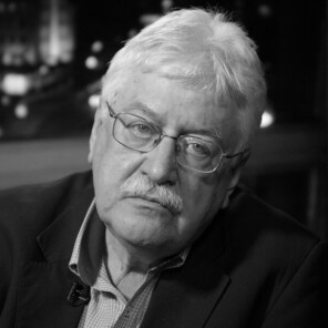 Юрий Пивоваров